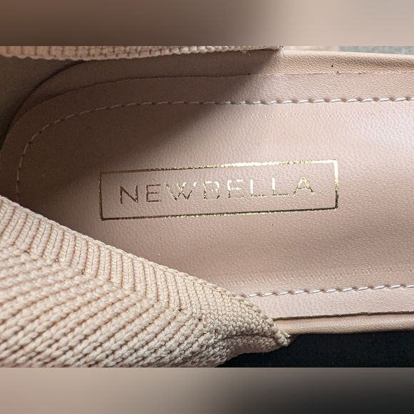 Elegant Cream Block Heel Sandals - Picture 6 of 9